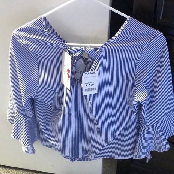 Top - Picture 2 of 2